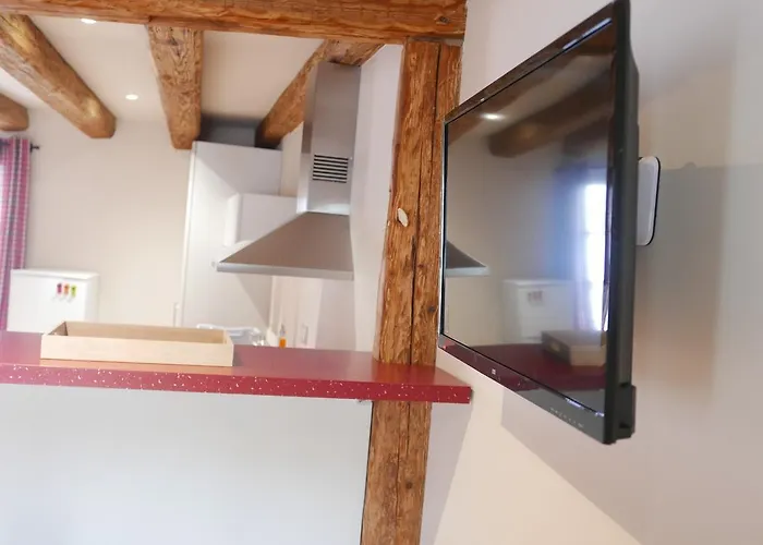 Le Bacchus Apartment *